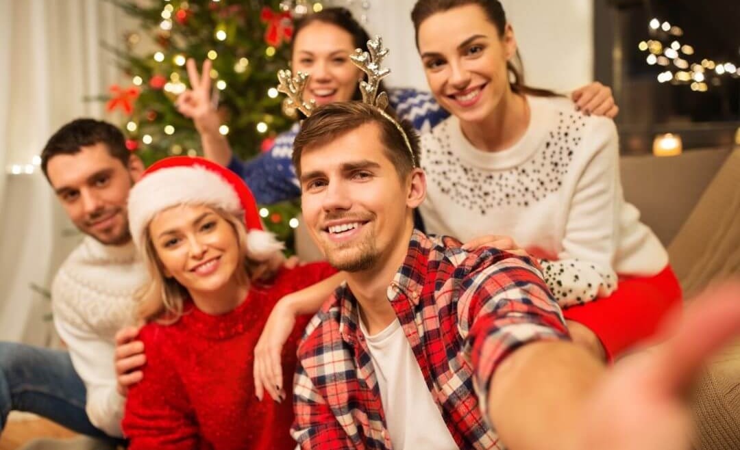 Merry and Bright: How to Get Your Whitest Smile This Holiday Season