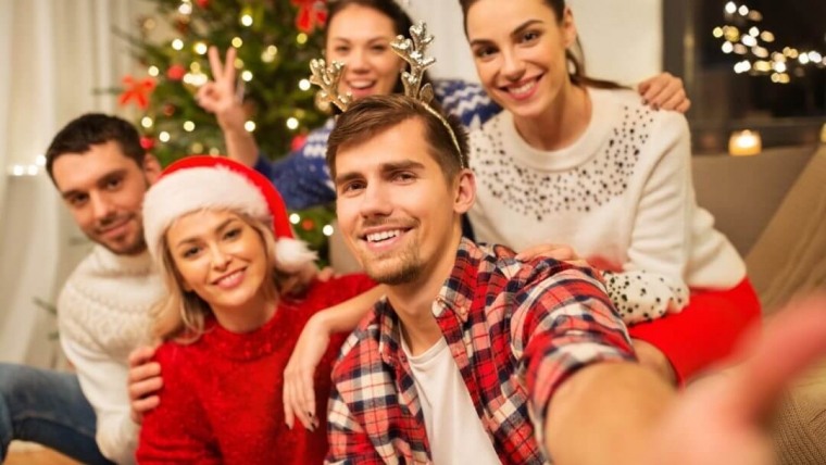 Merry and Bright: How to Get Your Whitest Smile This Holiday Season
